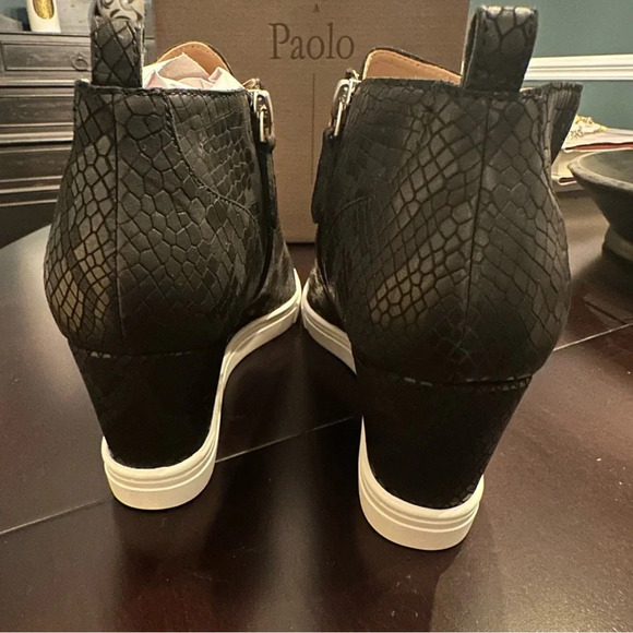 NIB Linea Paolo Felicia Black Snake Print Wedge Sneaker Bootie Size 8.5M - Picture 6 of 7